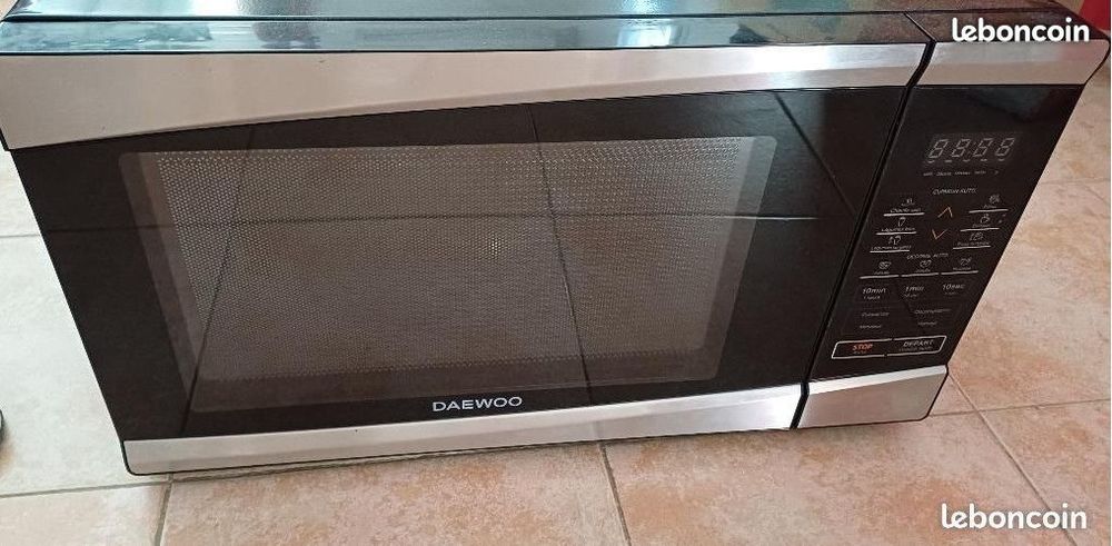 micro ondes DAEWOO ref KOR 137 H
50 La Seyne-sur-Mer (83)