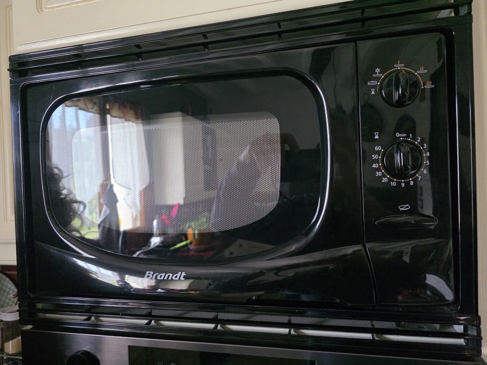 Micro-ondes encastrable Brandt SM2041E 80 Eygui�res (13)