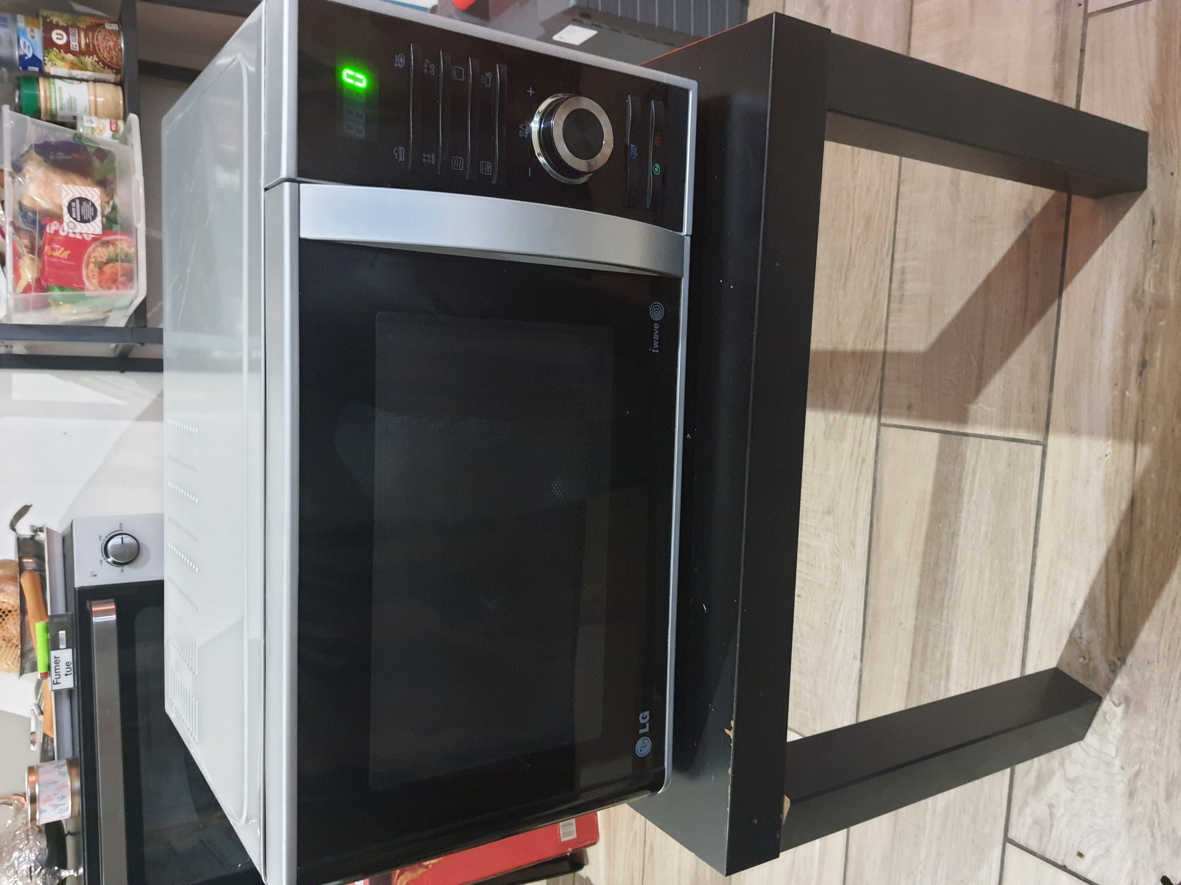 Micro ondes et gril LG 80 Salon-de-Provence (13)