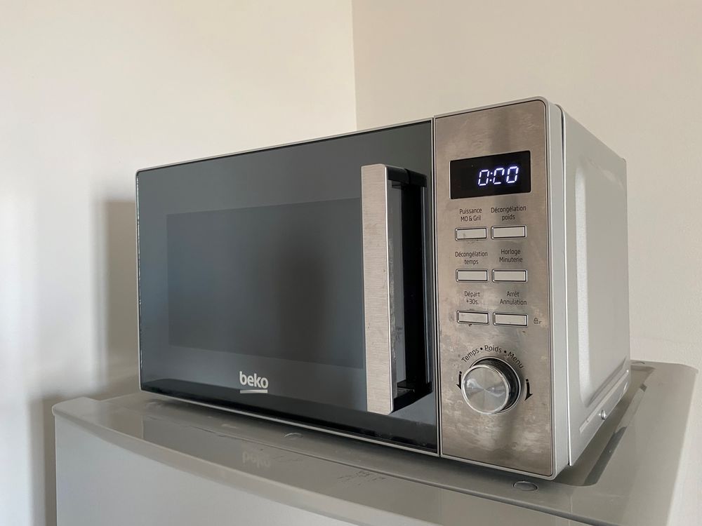 Micro-ondes grill FOUR BEKO 25 Clichy (92)