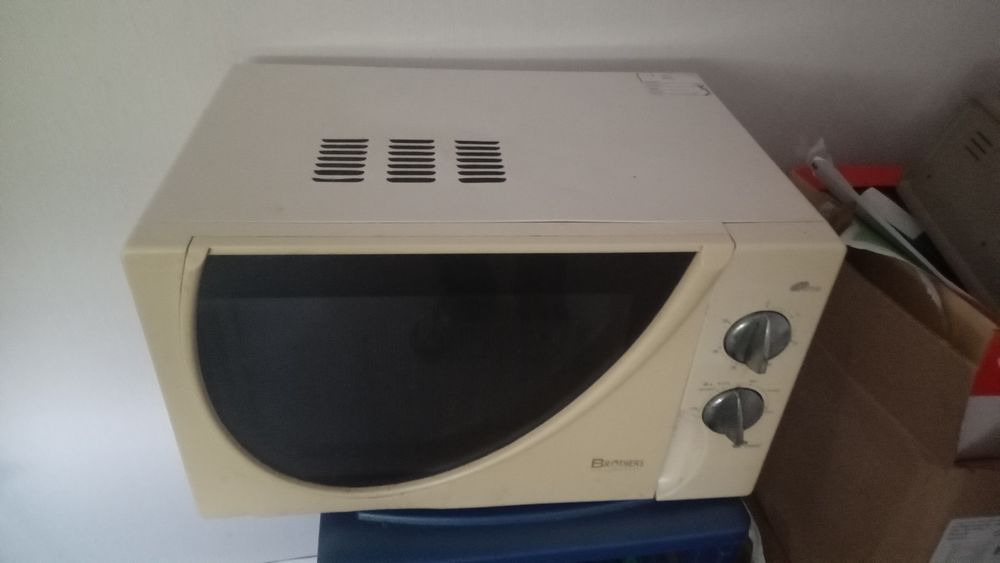 Micro ondes marque Brothers 11 Commentry (03)