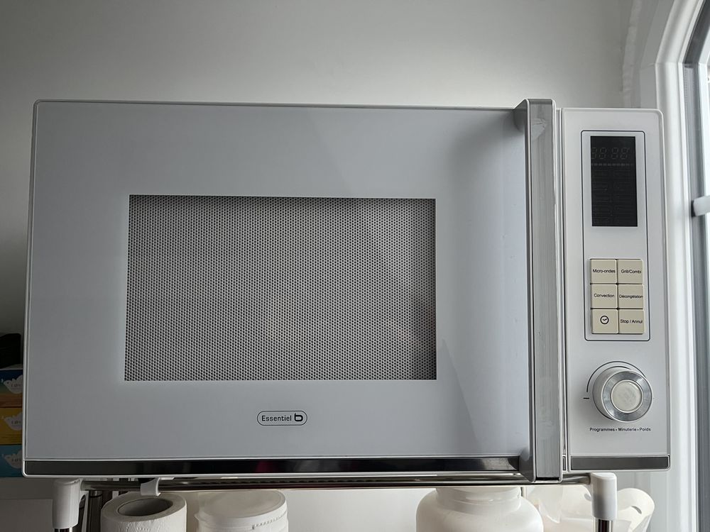 Micro ondes multifonctions Essentiel B 45 La Rochelle (17)