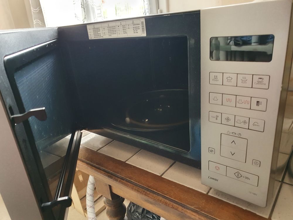 Micro-ondes 50 Sainte-Radegonde (79)