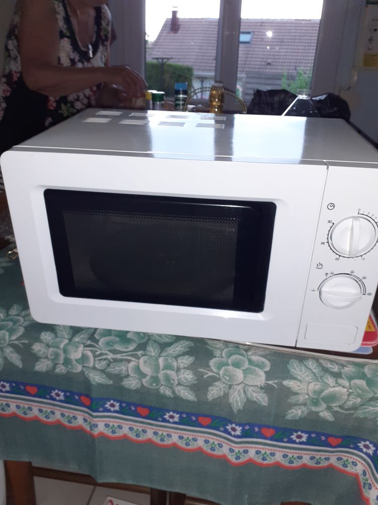 micro-ondes 30 Lormaison (60)