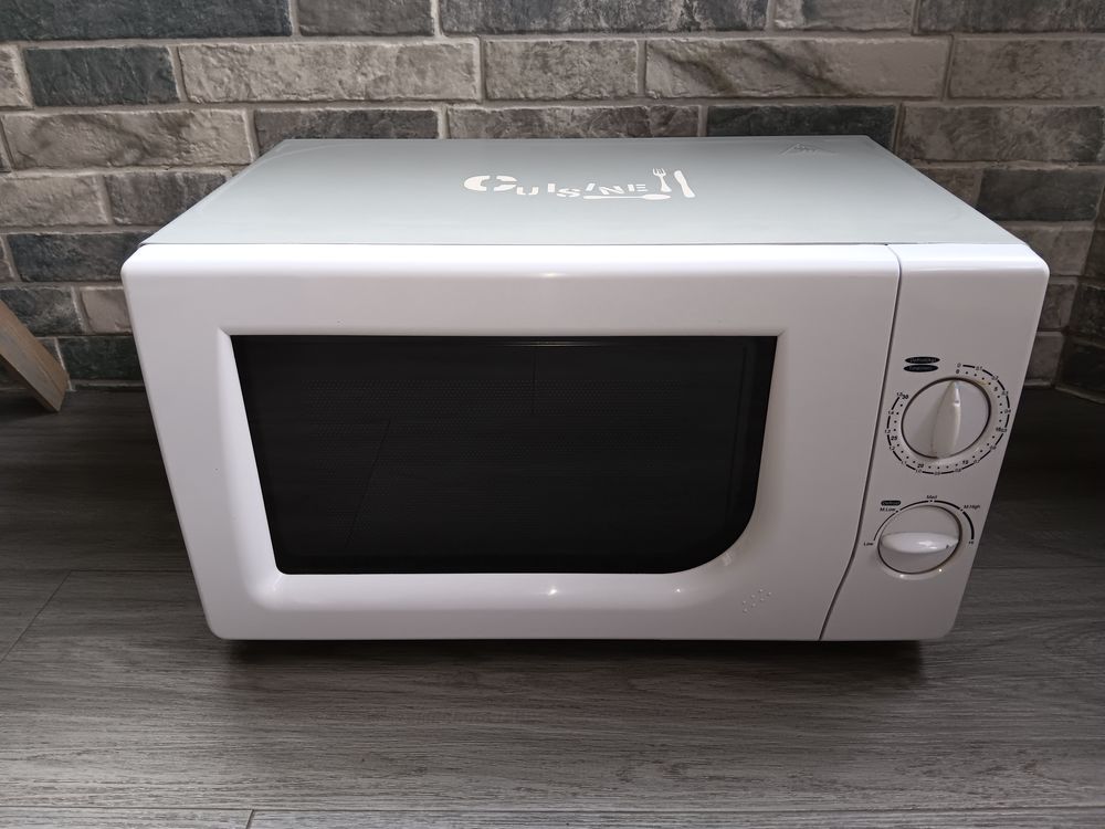 Micro ondes 20 Yvrench (80)