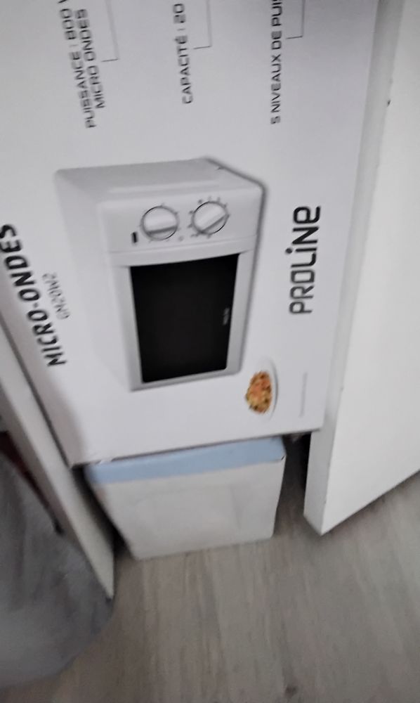 Micro ondes 50 Montville (76)