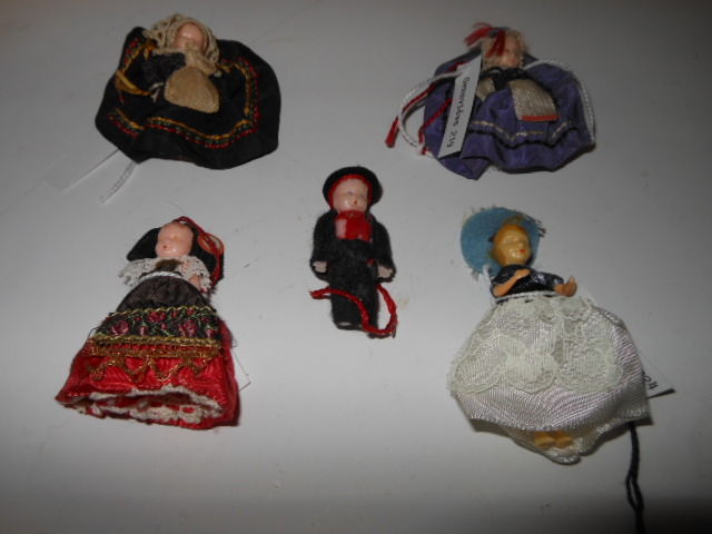 lot de 5 micro poup�es pa68 19 Gr�zieu-la-Varenne (69)