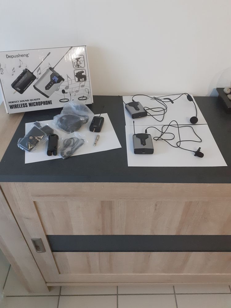 micro sans fil  et enceint bluetooth 70 Orchies (59)