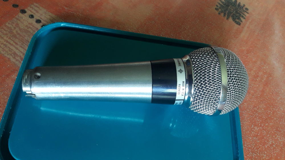 Microphone SHURE 565 200 Menetou-R�tel (18)