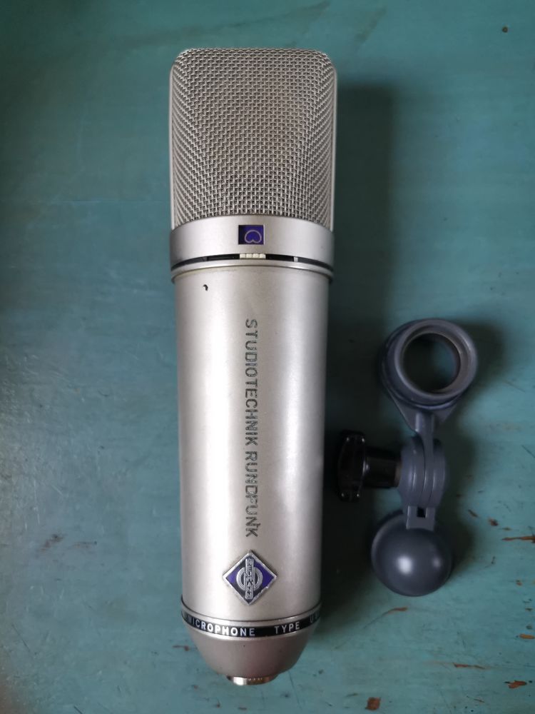 Microphone vintage neumann U87 top son 3500 Fresnes (94)