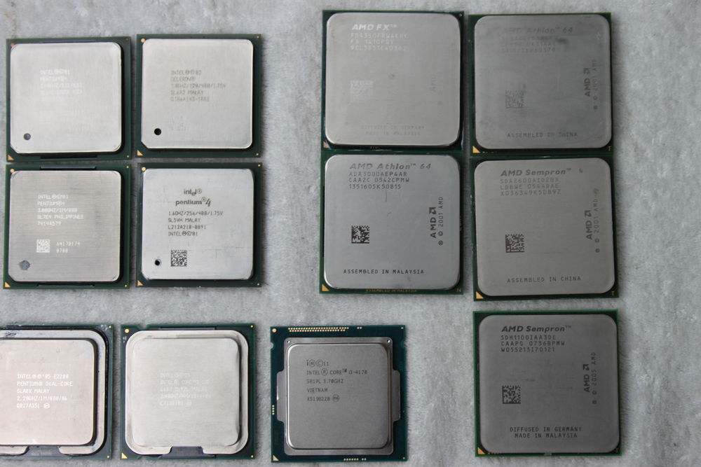 Microprocesseur 18 Montigny-Lencoup (77)