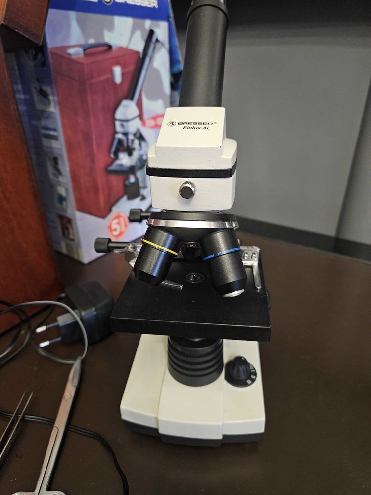 Microscope Bresser Biolux AL 20x-1280x PC Ocular 80 Le Haillan (33)