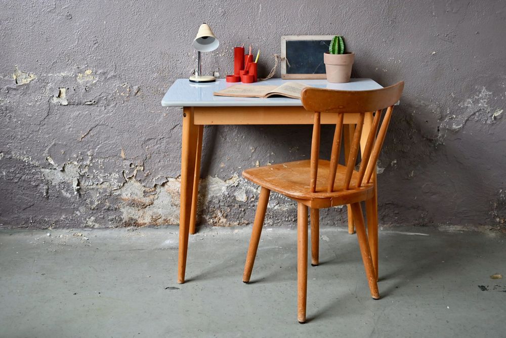 Mignonne table de cuisine vintage ou bureau pieds compas 320 Wintzenheim (68)