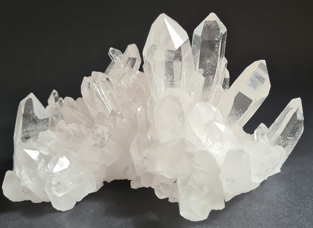 Min�raux,  Cristaux de roche. 60 Malakoff (92)