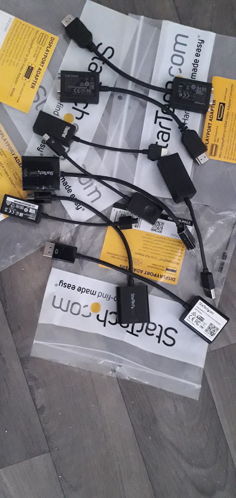 10 mini adaptateur Startech displayport 7 Paris 18 (75)