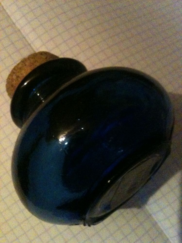 Mini bocal verre bleu foncé & bouchon liège 6+1 cm haut env. 3 Bosc-le-Hard (76)