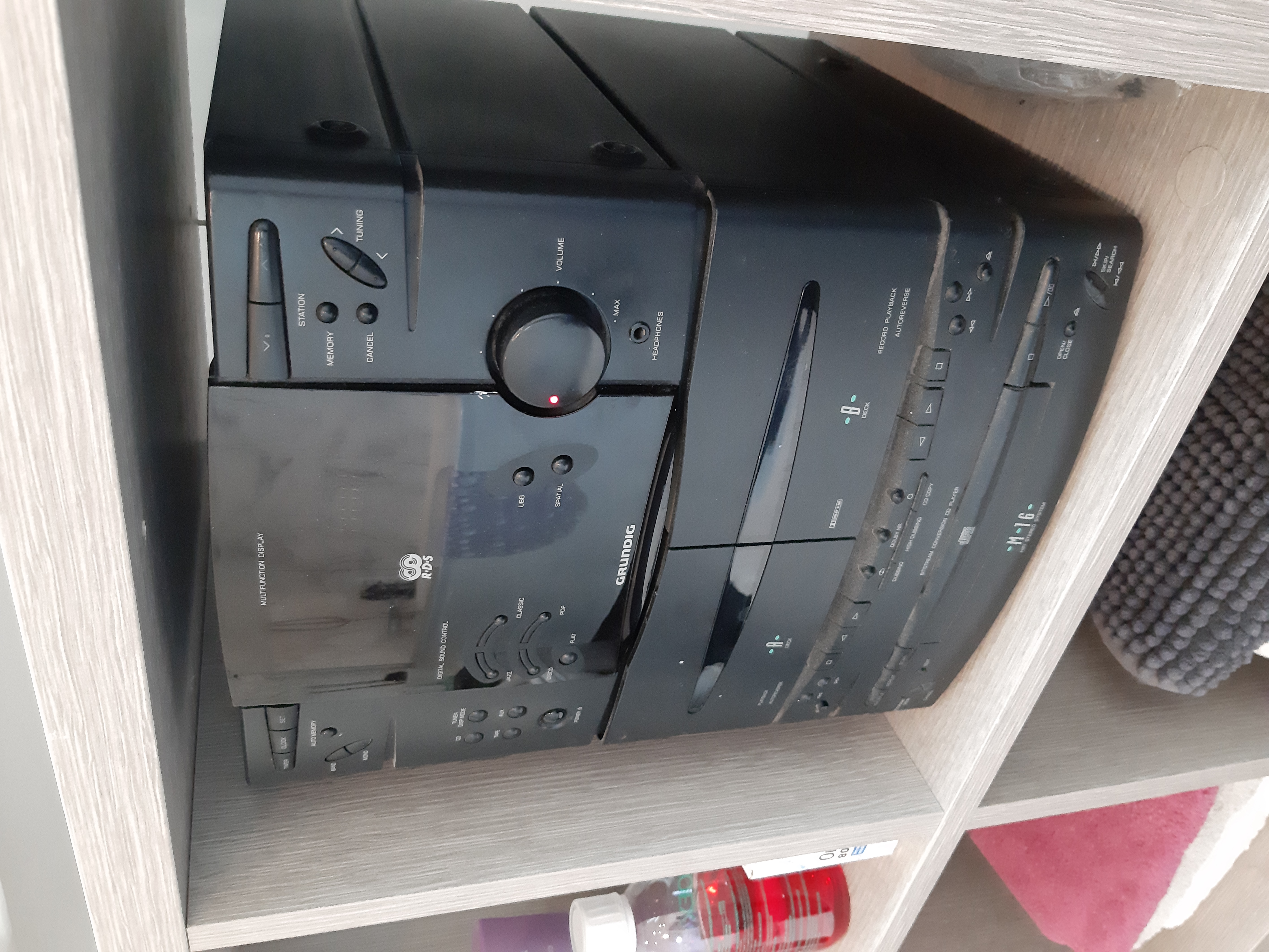 Mini cha�ne Grundig 15 Cires-l�s-Mello (60)