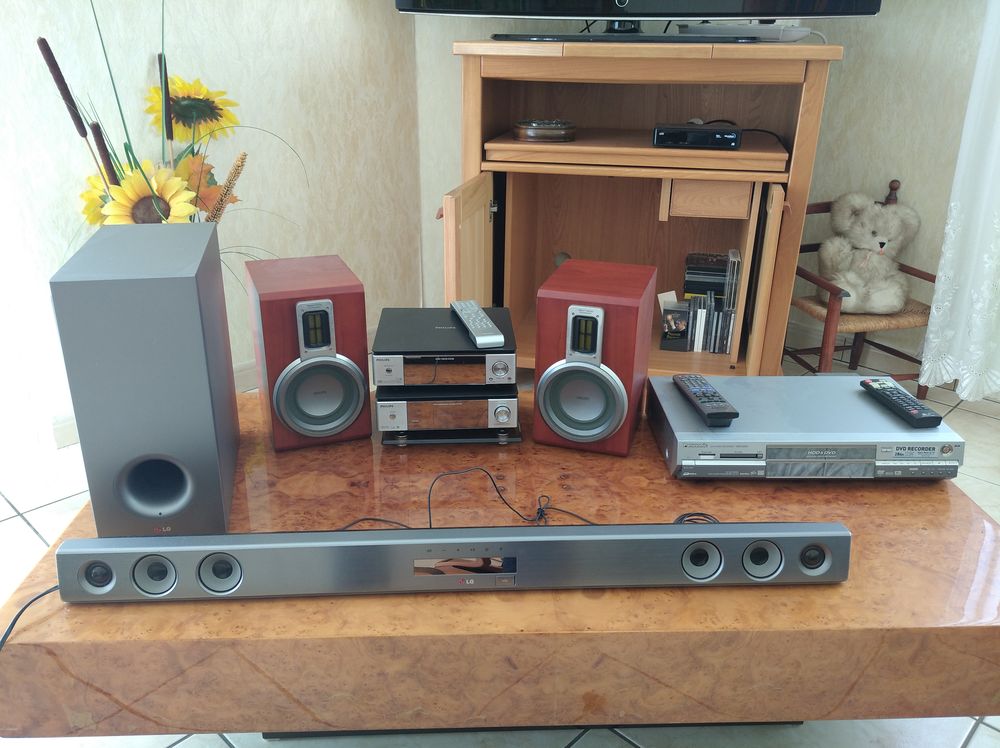 mini chaine philips avec bafles bois noyer 180 Olonne-sur-Mer (85)