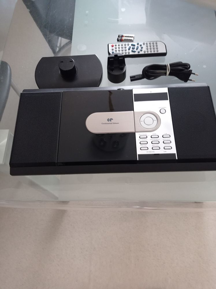 MINI CHAINE A POSER OU FIXER AU MUR 35 Plancher-les-Mines (70)