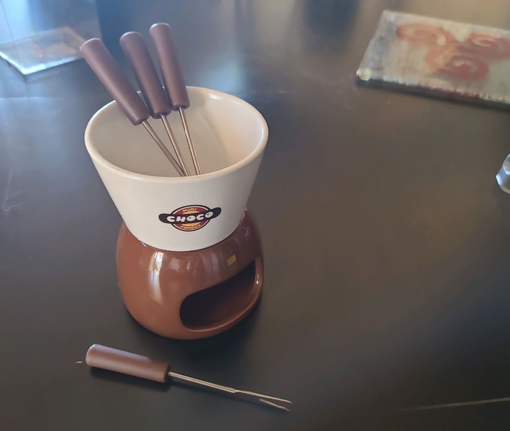 mini chocolati�re 5 Savignac-les-�glises (24)