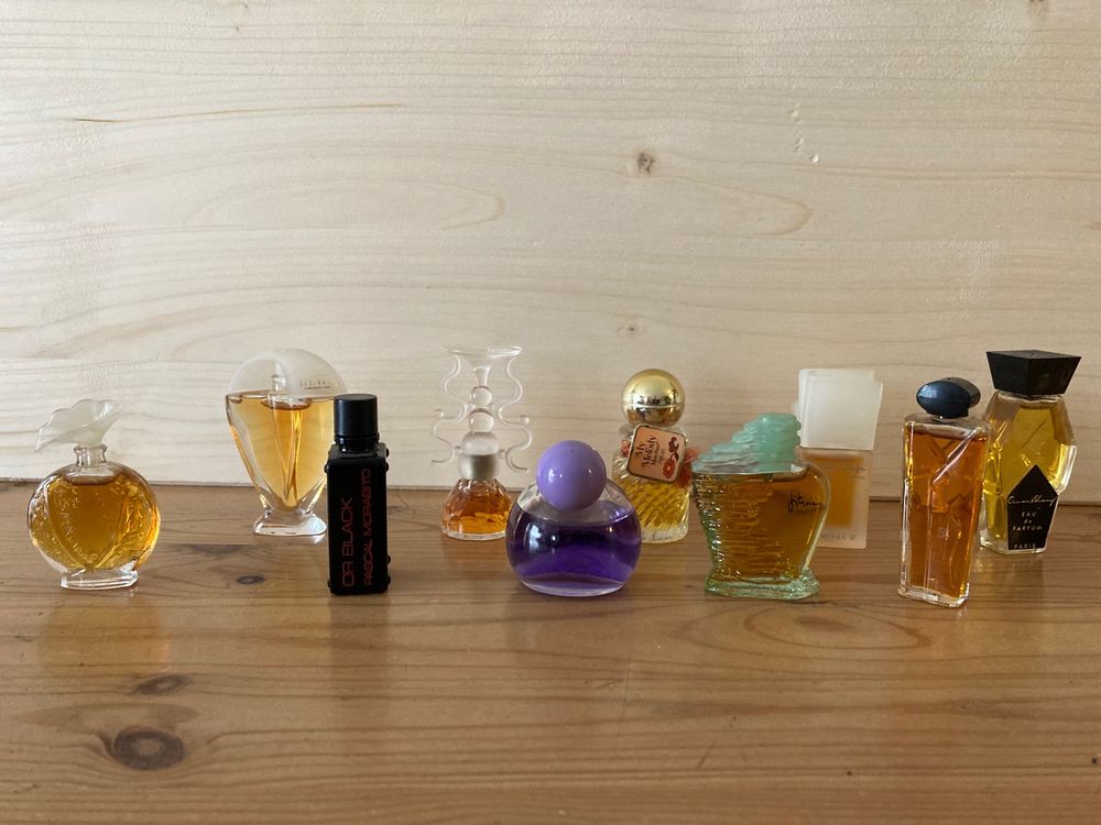Lot de 10 mini flacons de parfum 40 Gr�zieu-la-Varenne (69)
