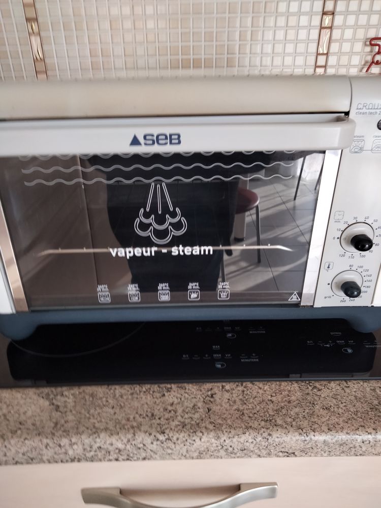 Mini four SEB Crousty Vap'  2000w 50 Saint-Gilles-Croix-de-Vie (85)