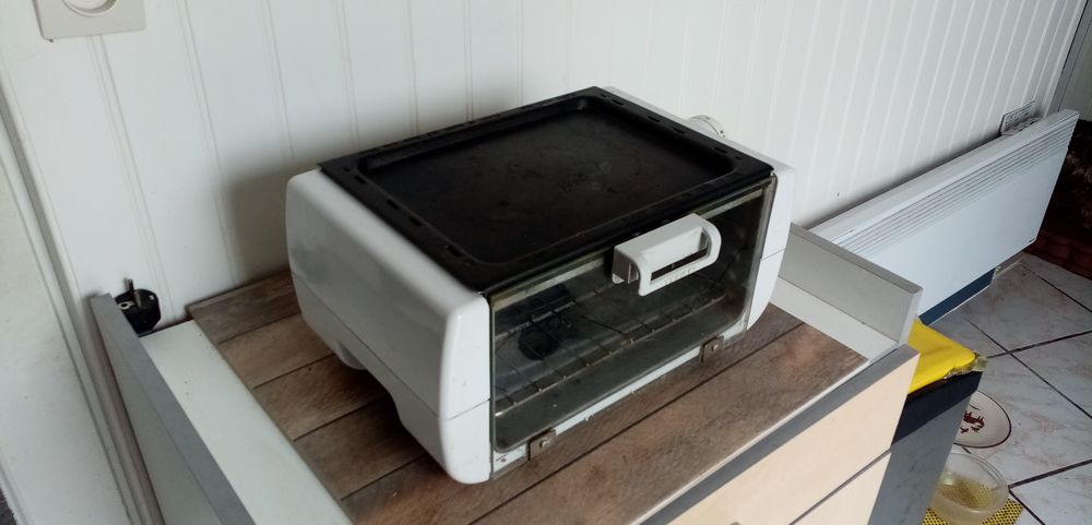 Mini four T�fal avec Plancha 20 Bourbon-Lancy (71)