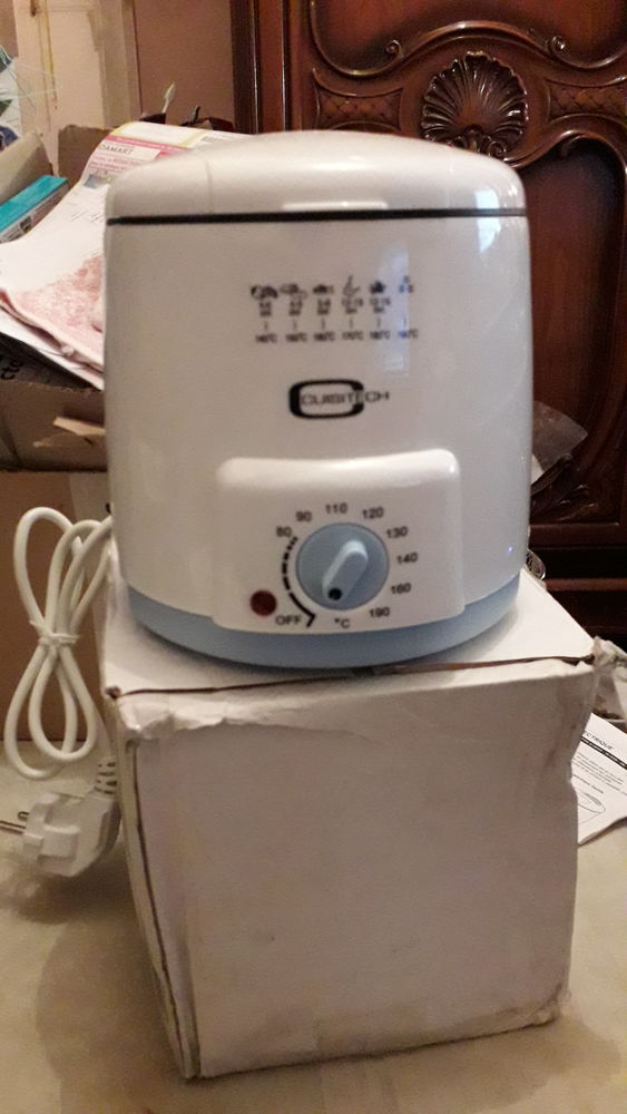 MINI FRITEUSE pour 1 personne ou 2 ULTRA PRATIQUE TOUTE NEUV 30 Boulogne-Billancourt (92)