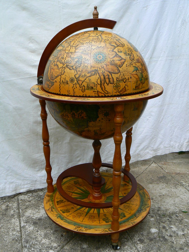 Mini Bar Mappemonde Vintage
110 Paris 19 (75)