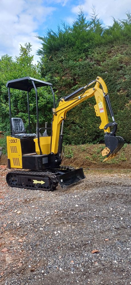 Mini pelle neuve Diesel  1Tonne 6800 Monteils (82)