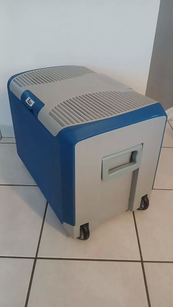 Mini-r�frig�rateur 12 V / 230 V 140 Laill� (35)