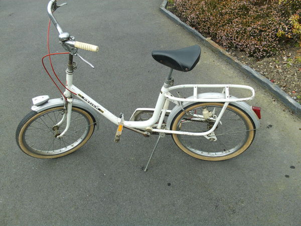 Recherche velo femme hollandais occasion