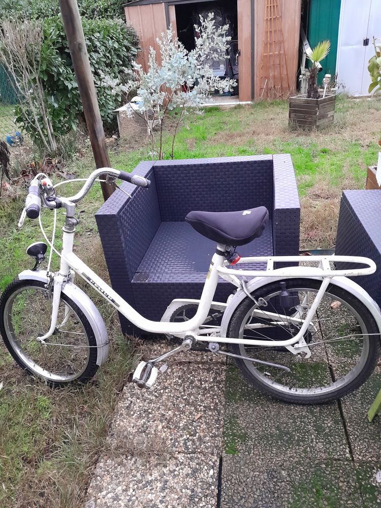 mini v�lo femme 35 Toulenne (33)