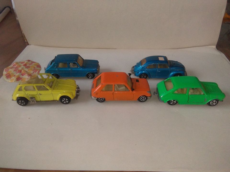 MINI VOITURES MAJORETTE COLLECTION 3 1 Amiens (80)