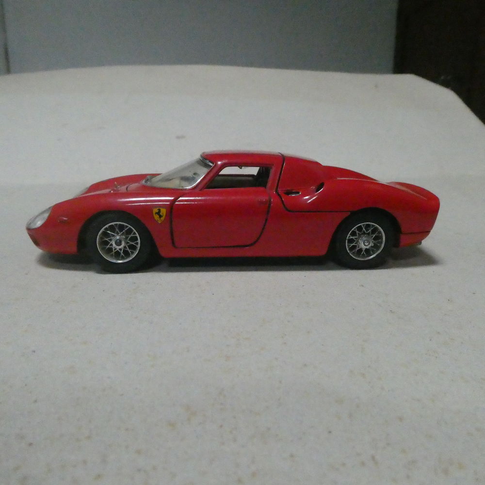 miniature auto 1/24   Durago    Ferrari  250 LM 30 Labenne (40)