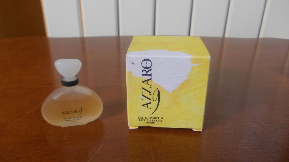 miniature Azzaro 9 8 Thiais (94)