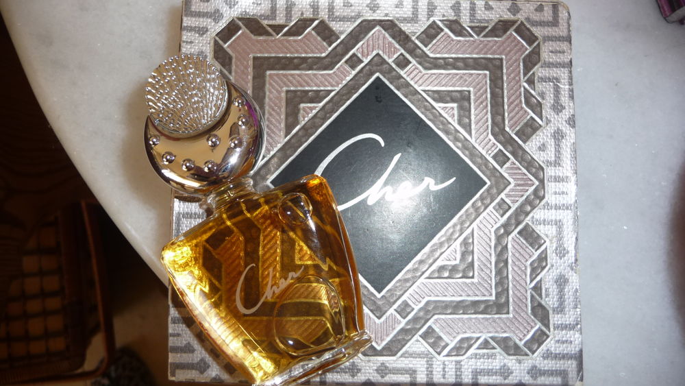 MINIATURE  CHER  12 Nice (06)