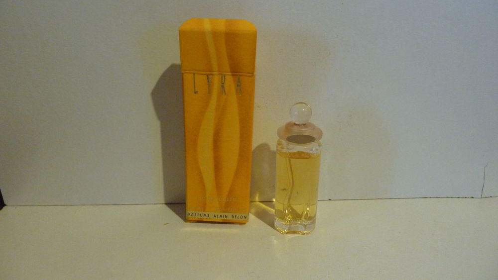 Miniature de parfum ALAIN DELON LYRA 5 Bouin (85)