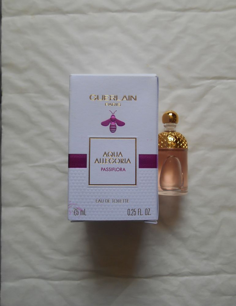 Miniature de parfum Aqua Allegoria passiflora EDT 7,5ml 15 Villejuif (94)