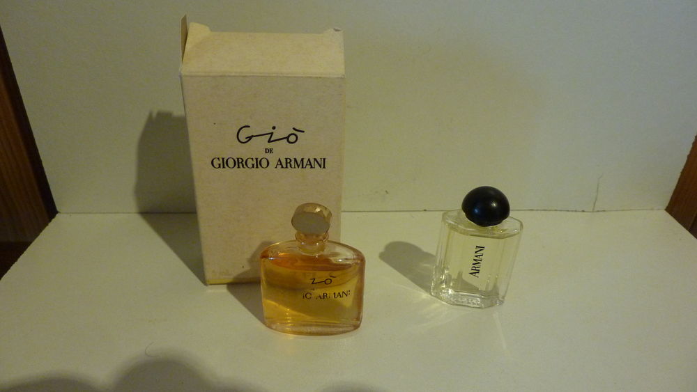 Miniature de Parfum ARMANI 11 Bouin (85)