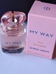 miniature de parfum Armani pleine My Way avec boite
10 Cavaillon (84)
