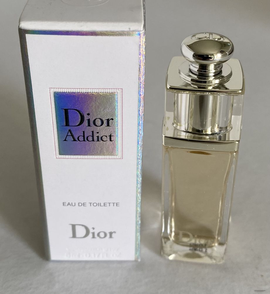miniature de parfum Dior Adict EDT 5 ml pleine 14 Angers (49)