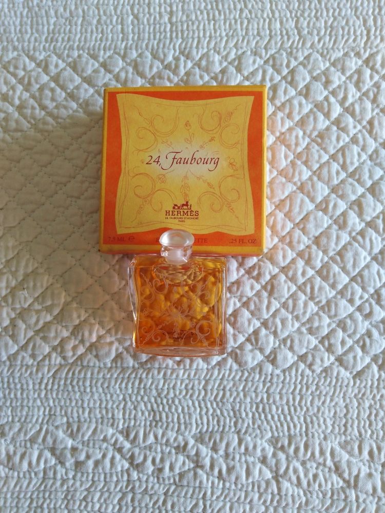 Miniature parfum 24,Faubourg 6 S�v�rac-d'Aveyron (12)