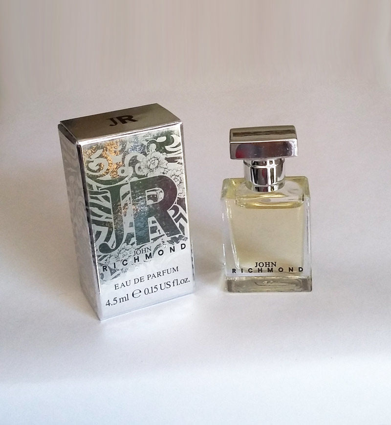 Miniature parfum JR de John Richmond, RARE
12 Cagnes-sur-Mer (06)