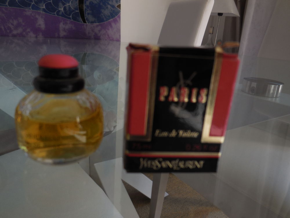 miniature de parfum paris ysl 4 Hyères (83)