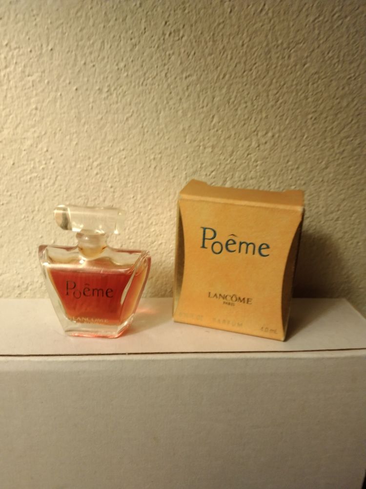 Miniature parfum Po�me 4 S�v�rac-d'Aveyron (12)