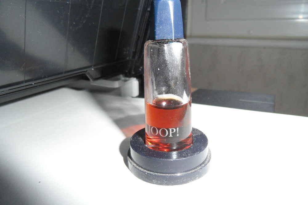 miniature de parfum semi ancienne 2 Combs-la-Ville (77)