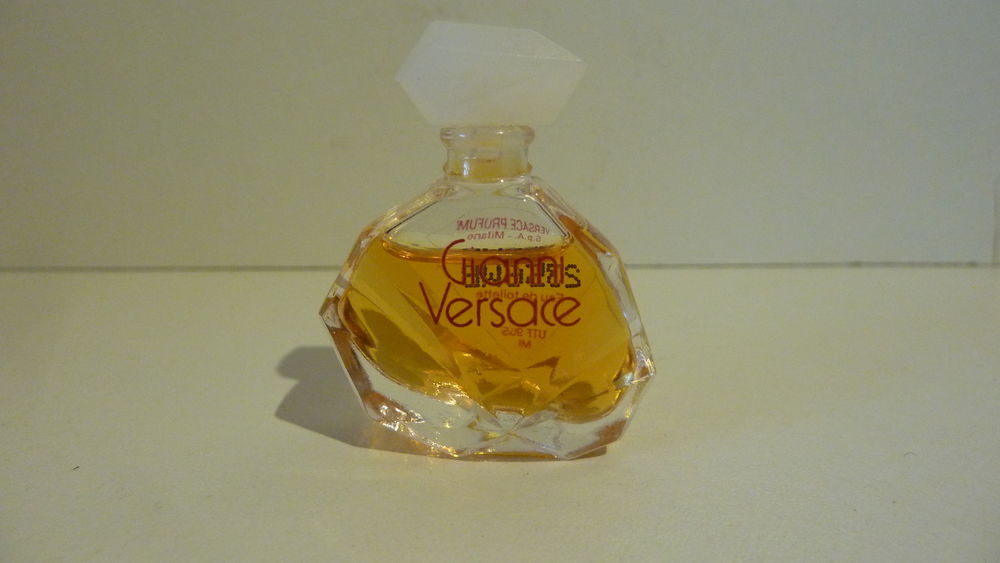 MINIATURE DE PARFUM VERSACE 5 Bouin (85)