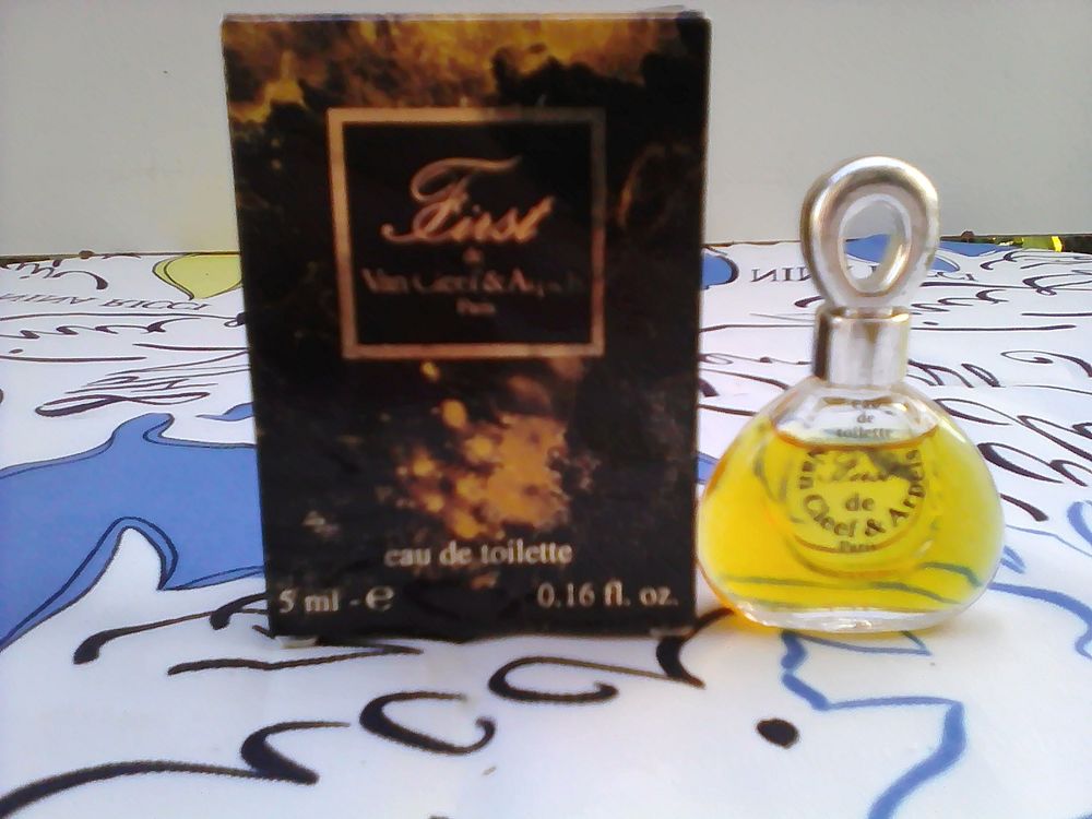 MINIATURE DE PARFUM 6 Trouy (18)