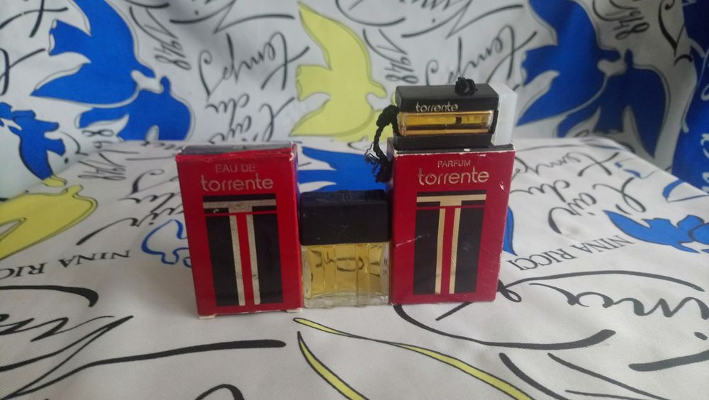 MINIATURE DE PARFUM 1 Trouy (18)